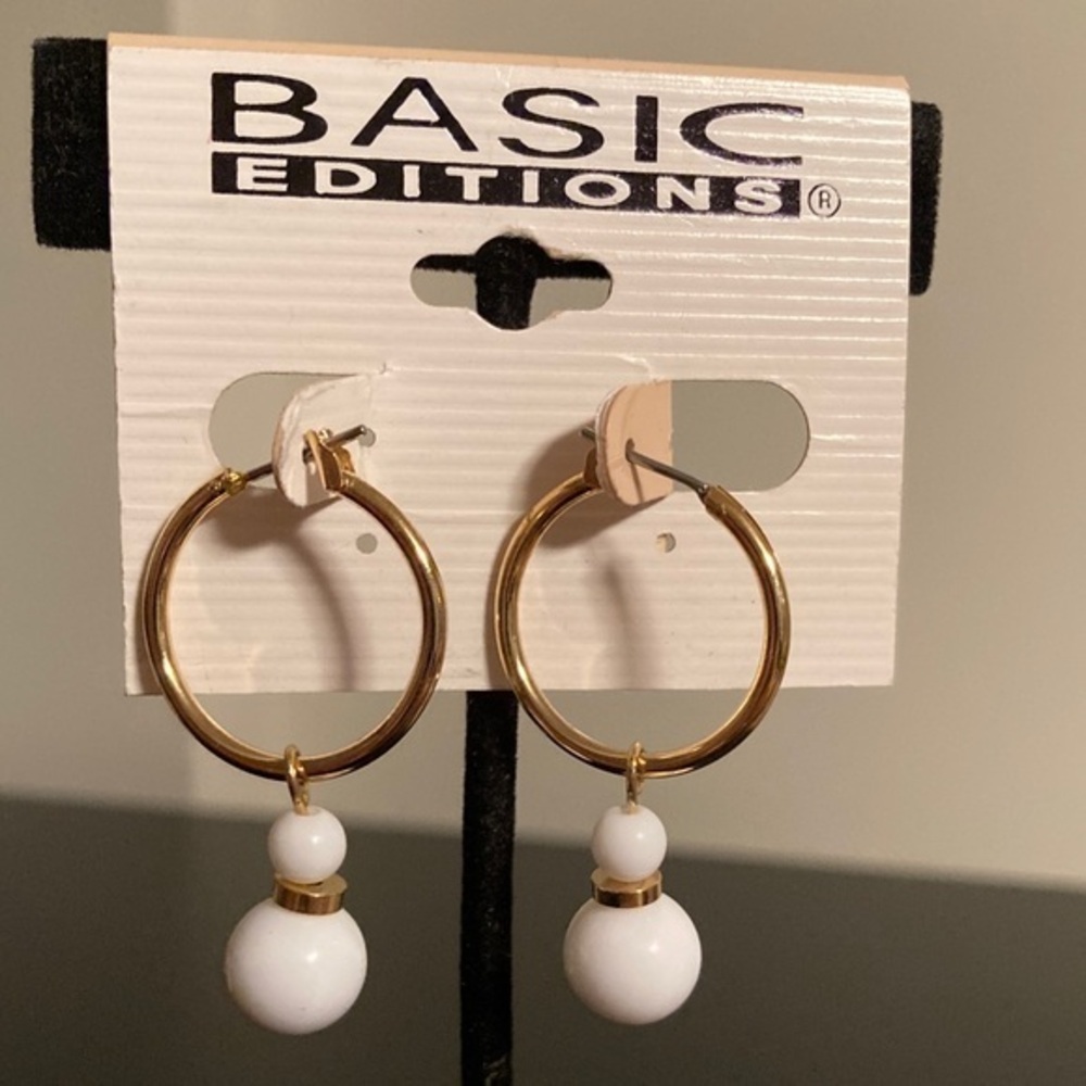 Basic Editions Gold Hoop Earrings with White Beads